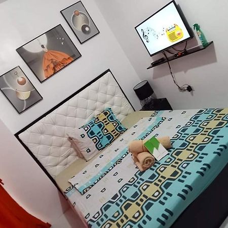 N&J Lopez Lodging House Pasay Ngoại thất bức ảnh