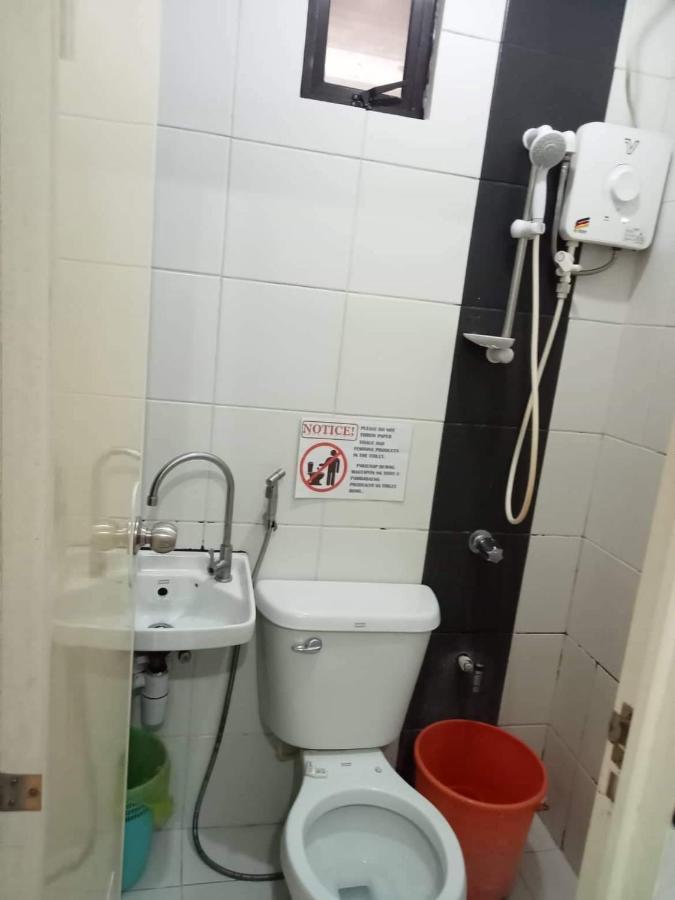 N&J Lopez Lodging House Pasay Ngoại thất bức ảnh