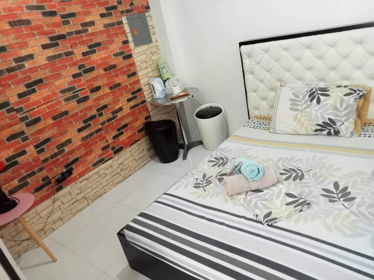 N&J Lopez Lodging House Pasay Ngoại thất bức ảnh
