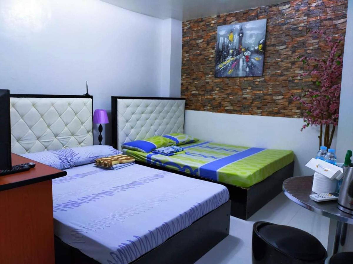 N&J Lopez Lodging House Pasay Ngoại thất bức ảnh